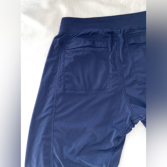 LULULEMON‎ ATHLETICA Lululemon Seawall Track Pant 2.0 *Lined sz medium - Navy - Picture 10 of 16